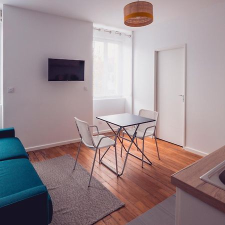 Large Studio Lumineux Et Neuf, Parking Gratuit Шатору Экстерьер фото